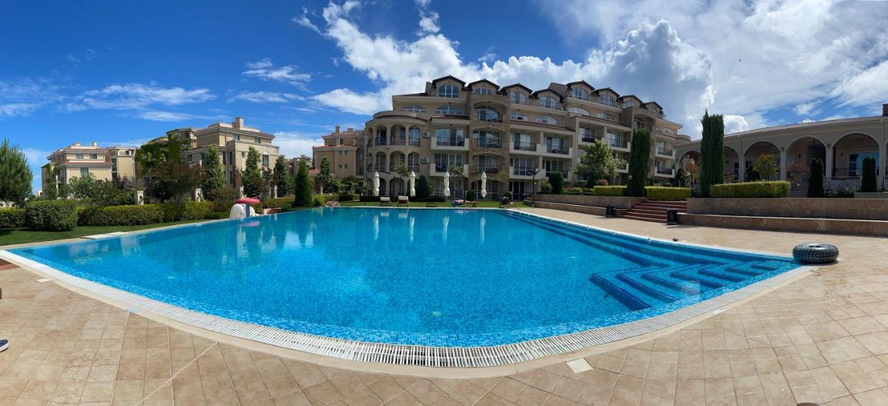 Provence Deluxe Apartment In Atia Resort Tschernomorez Exterior foto